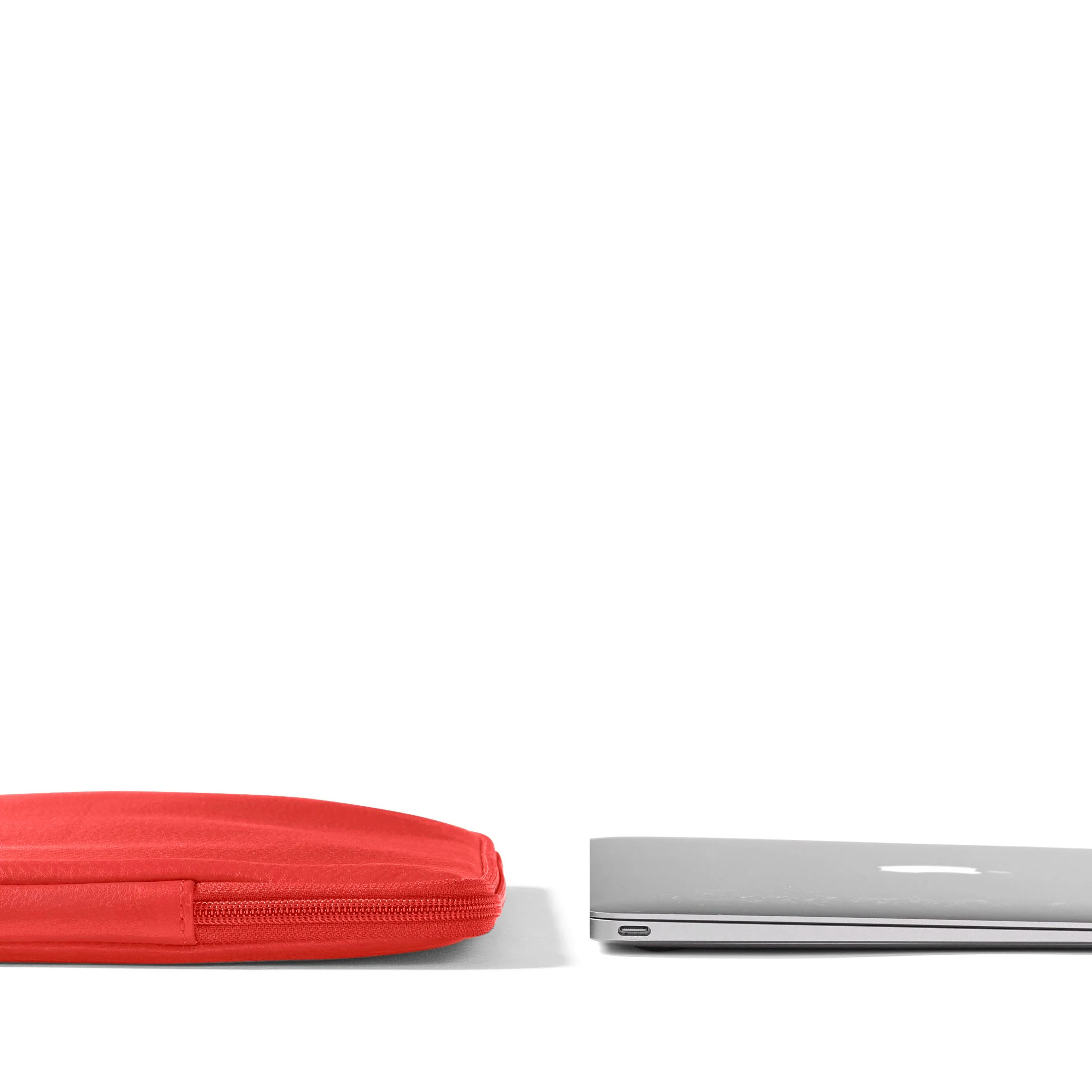 15/16 Inch Slim Laptop Sleeve Buoy Red - Image 3