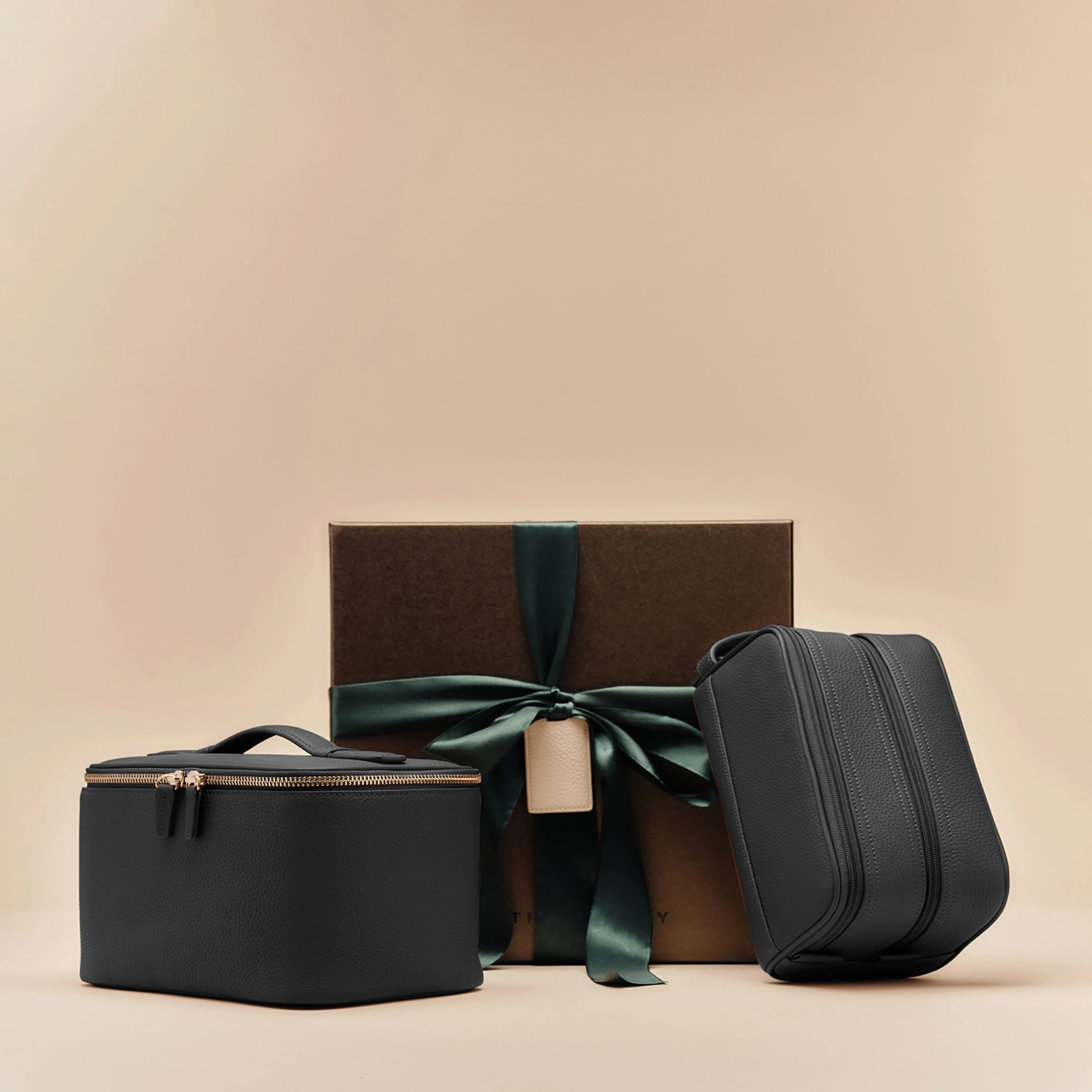 Couple's Toiletry Bag Gift Set Black Pebble