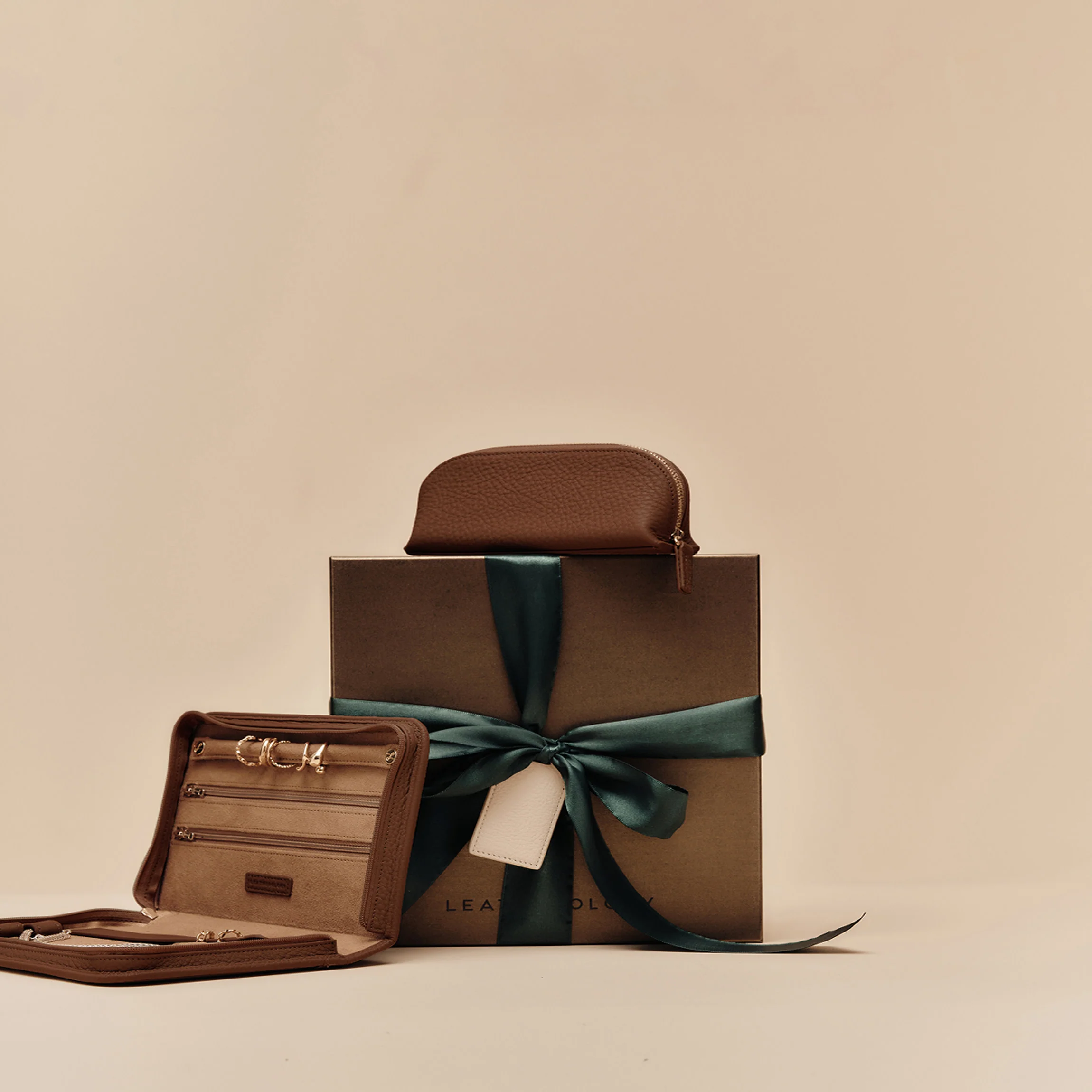 For Her Gift Set Saddle Brown