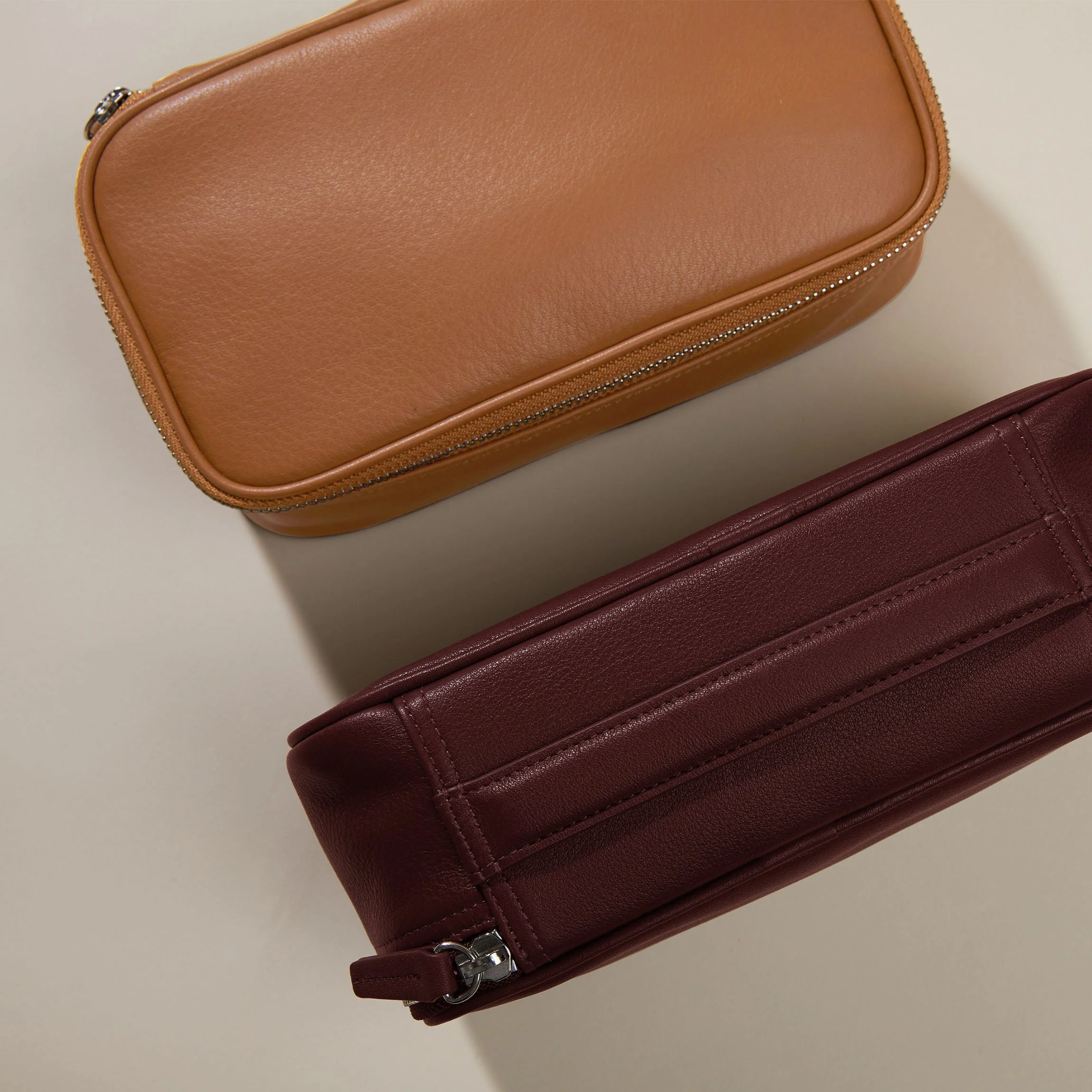Medium Tech Bag Organizer Cognac - Image 2