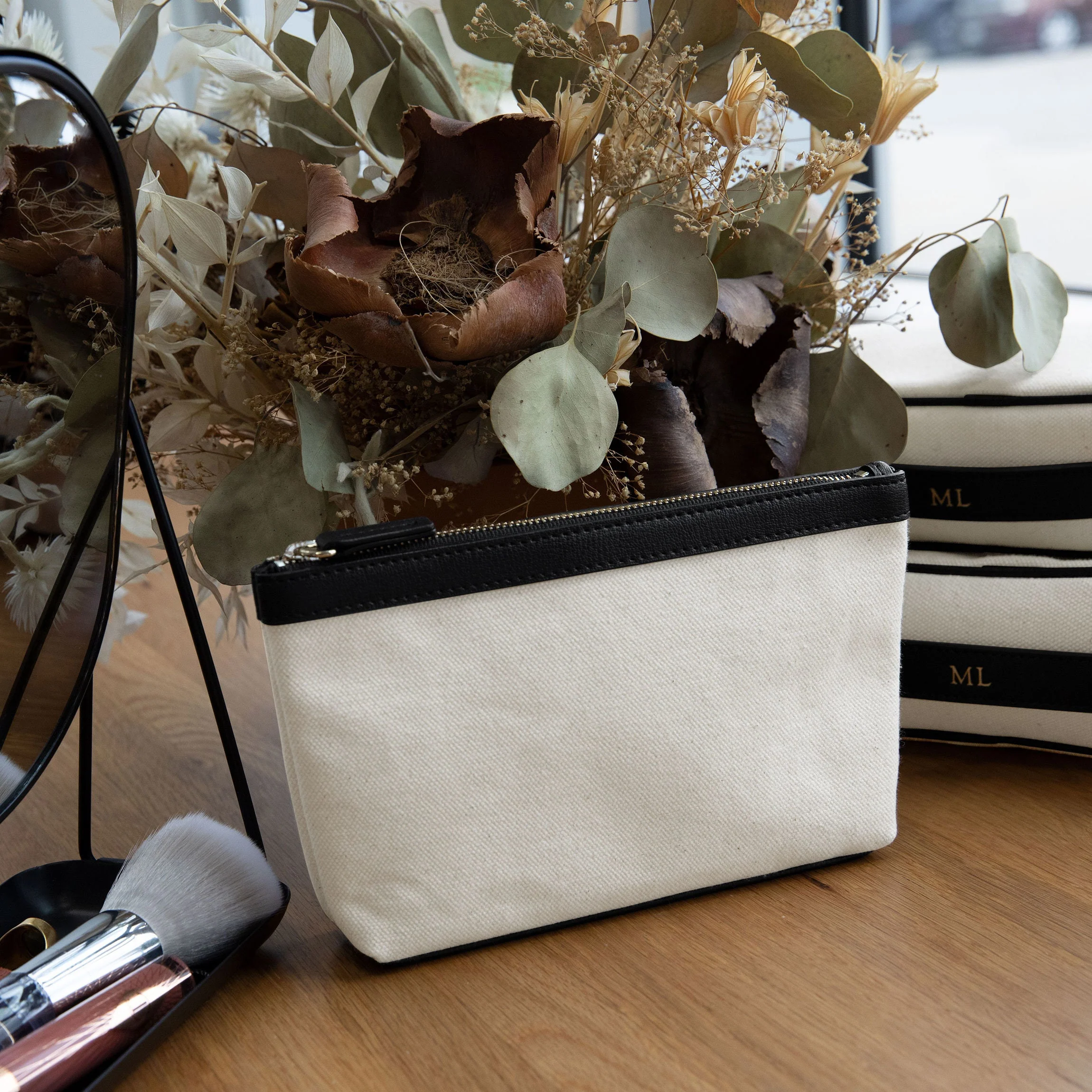 Small Accessories Pouch in Canvas Natural Canvas/Black - Image 8