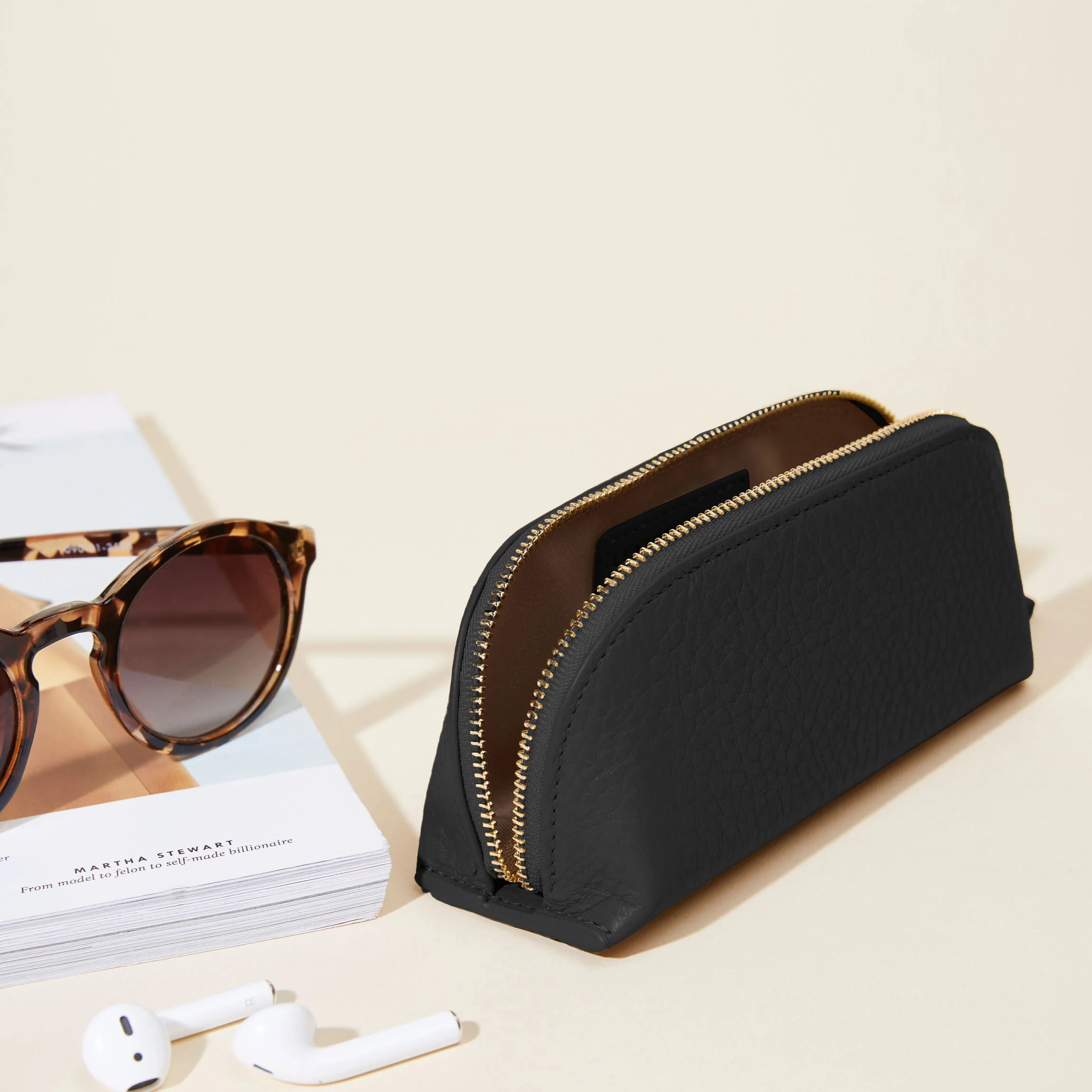Zip Sunglass Case Black Pebble - Image 2